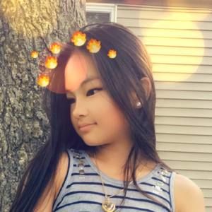 Meet your Posher, Ella